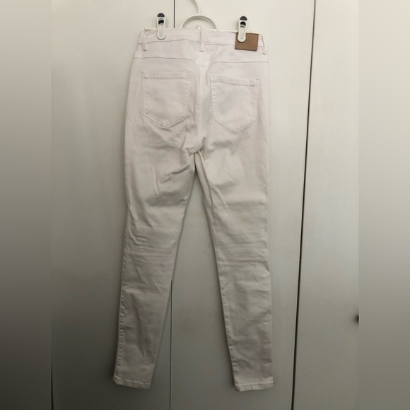 ONLY super skinny white jeans - Picture 4 of 4